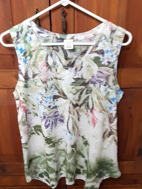 Time&Tru Floral Sleeveless Top